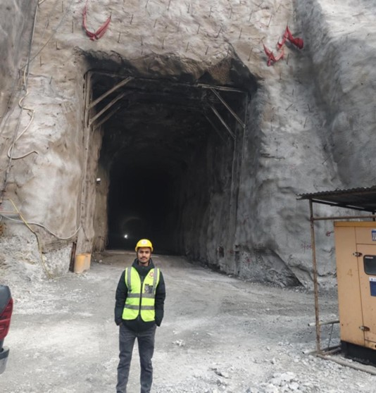 Headrace tunnel